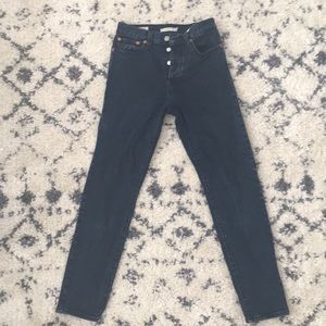 NWOT Wedgie fit Levi size 25